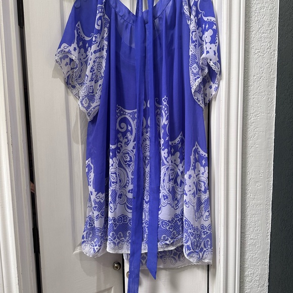 ECI Tunic - Picture 2 of 7